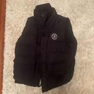 Men’s a&f Black Puffer Vest with Logo
Vintage
Excellent condition!